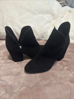 Steve Madden Black Suede Ankle Booties with Block Heel